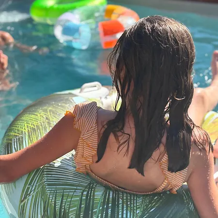 빌라 6 Personnes Avec Piscine *